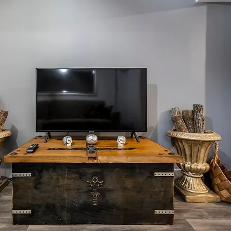 アパート Cozy 2 Bedroom In Cihangir